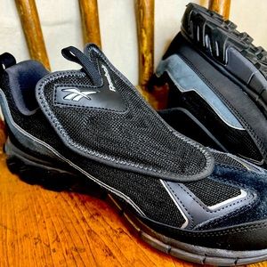 Reebok tennis shoes men’s 6.5 or women’s 8.5